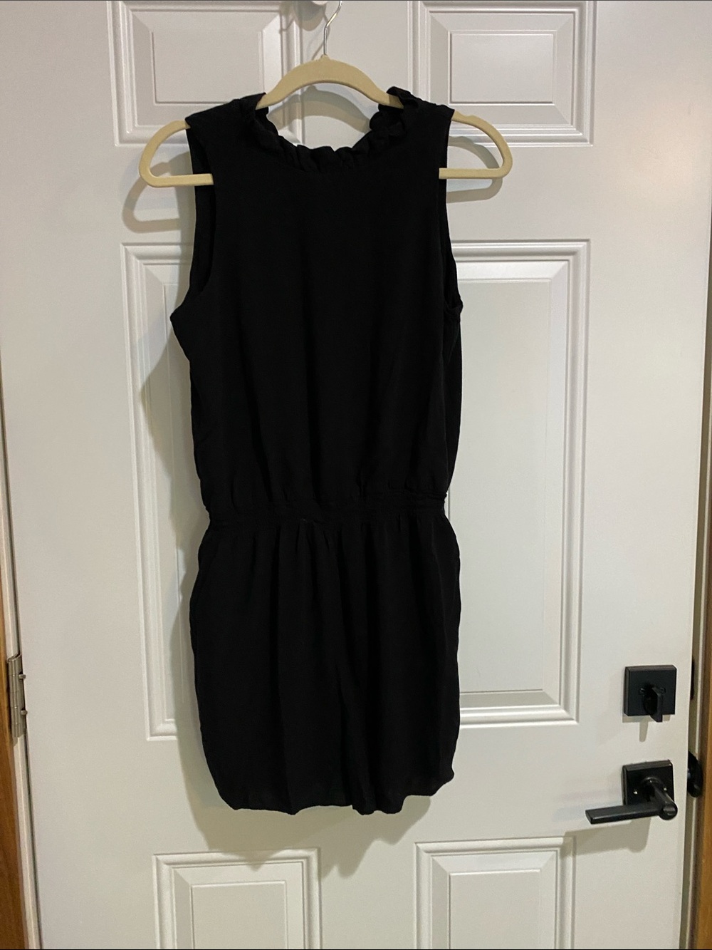 Gibson Black Sleeveless Ruffled-Neck Romper